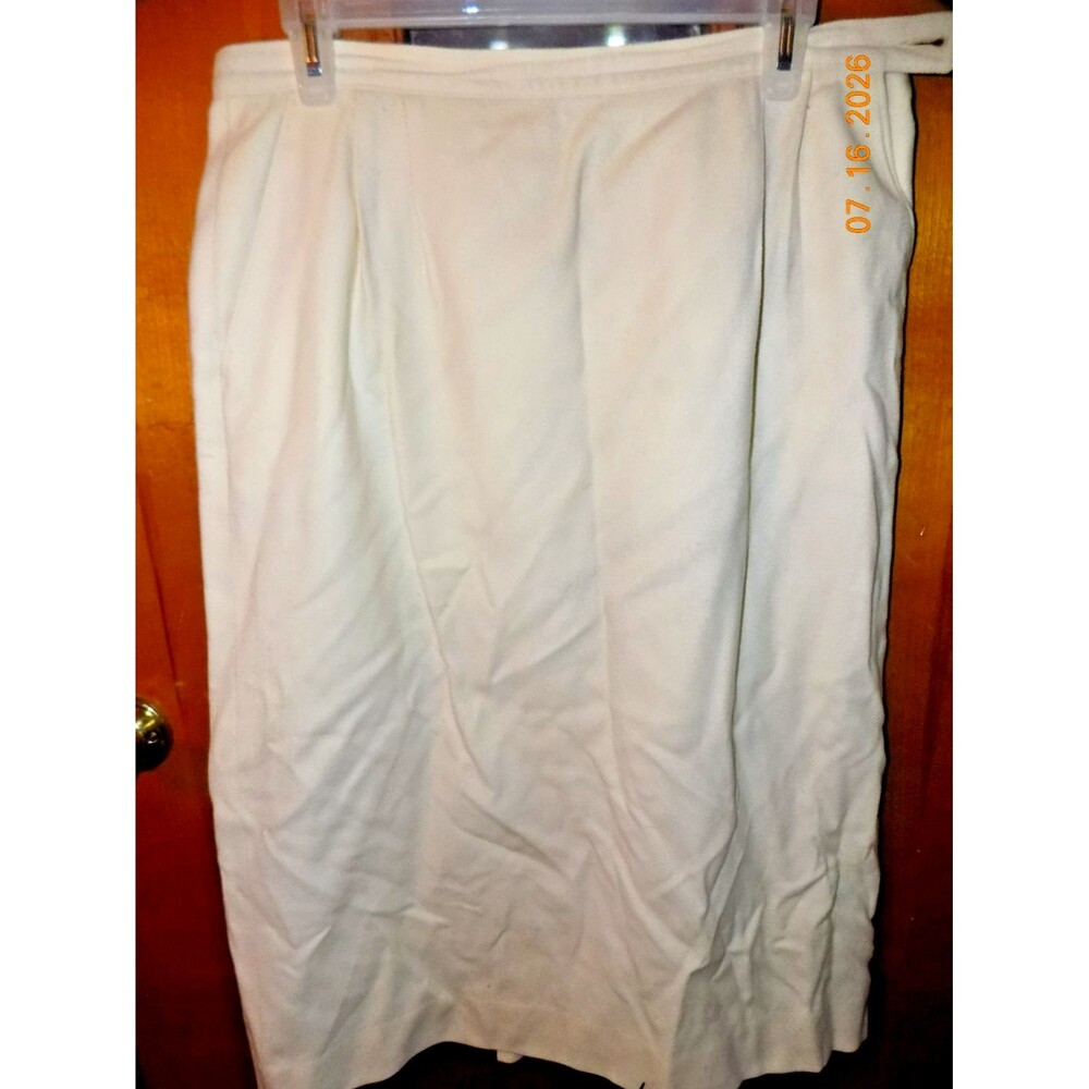 Vintage Pendleton wool skirt size 14 damage